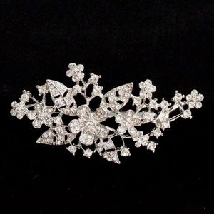 Floral Bridal Comb Silver Brand new, never worn.